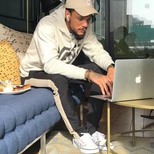 Meet your Posher, Jonathan